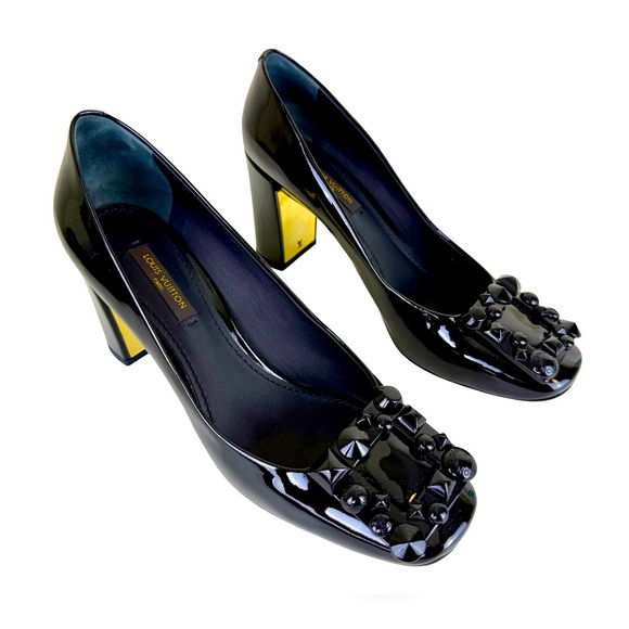 LOUIS VUITTON HIGH HEEL PUMPS IN BLACK PATENT LEATHER - Picture 1 of 12